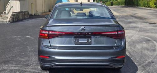 2025 Volkswagen Jetta 1.5T SE