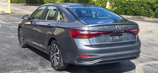 2025 Volkswagen Jetta 1.5T SE