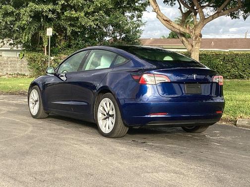 2023 Tesla Model 3 Base
