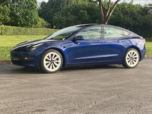 2023 Tesla Model 3 Base