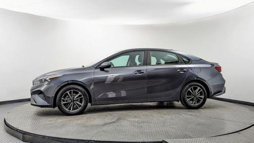 Gravity Gray 2023 Kia Forte LXS