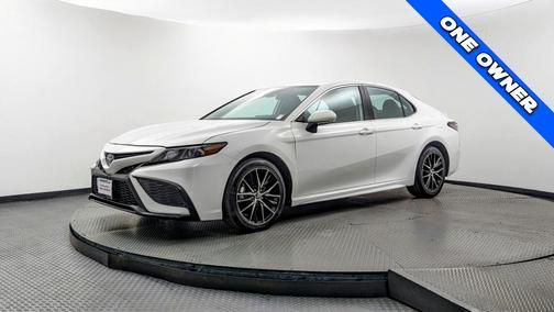 Ice 2024 Toyota Camry SE