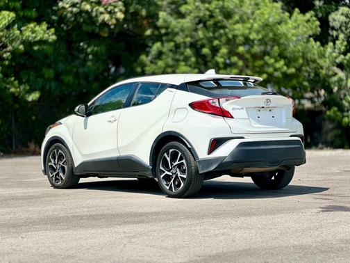 2020 Toyota C-HR XLE