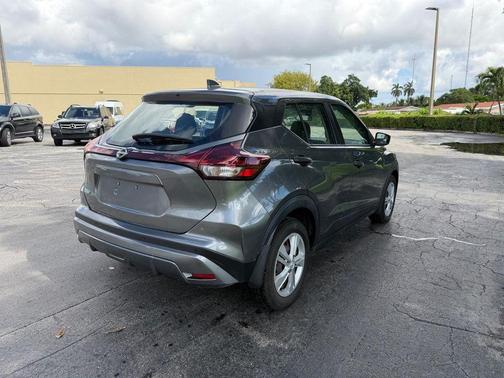 2023 Nissan Kicks S