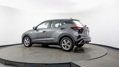 2023 Nissan Kicks S