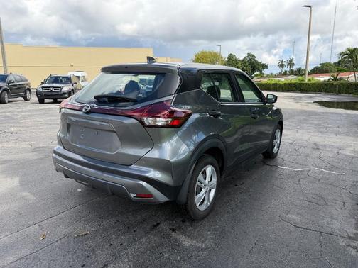 2023 Nissan Kicks S