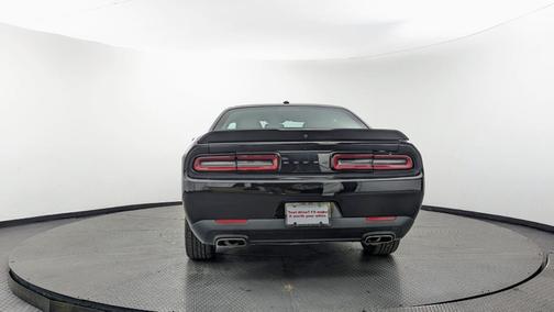 Pitch Black Clearcoat 2023 Dodge Challenger SXT