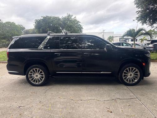 Dark Moon Blue Metallic 2022 Cadillac Escalade ESV Premium Luxury