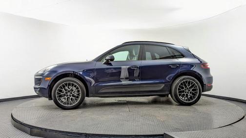 2018 Porsche Macan Sport Edition