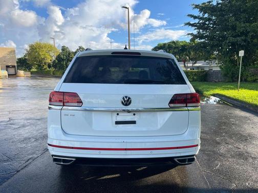 2021 Volkswagen Atlas 3.6 V6 SE w/ Technology R-Line