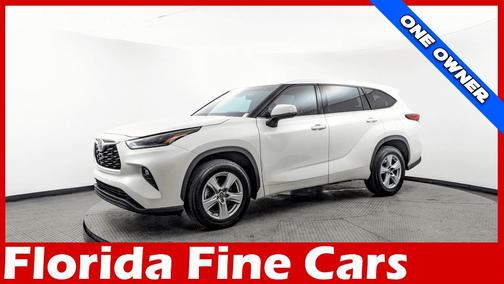 2021 Toyota Highlander LE