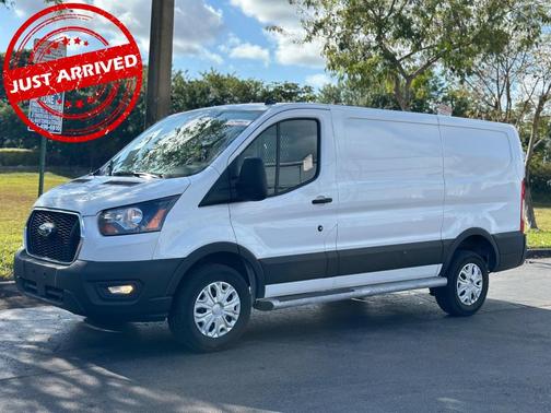 2024 Ford Transit-250 