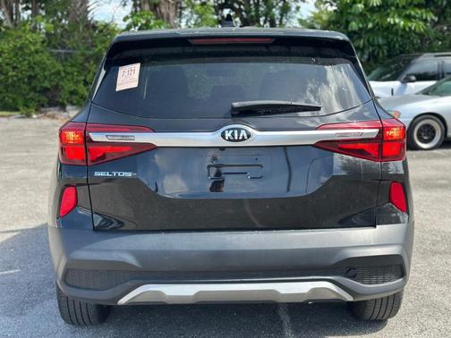 Cherry Black 2021 Kia Seltos LX