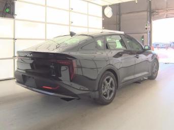 Aurora Black Pearl 2025 Kia K4