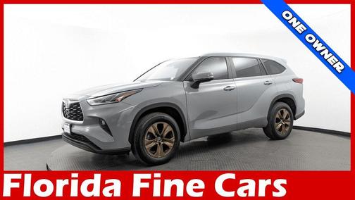 2023 Toyota Highlander Hybrid Bronze Edition