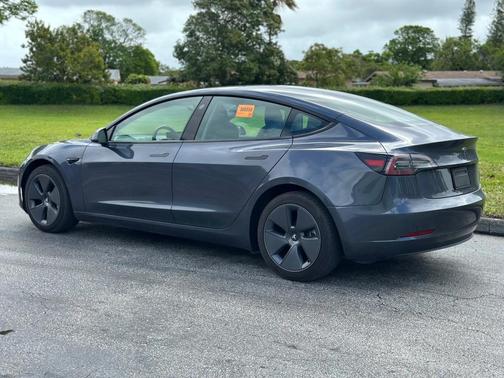Midnight Silver Metallic 2023 Tesla Model 3 Base
