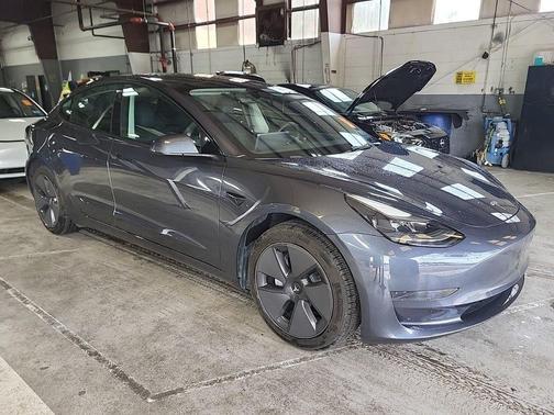 Midnight Silver Metallic 2023 Tesla Model 3 Base
