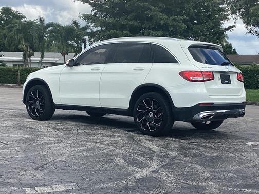 2019 Mercedes-Benz GLC 300 Base