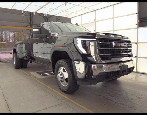 Onyx Black 2024 GMC Sierra 3500 SLE