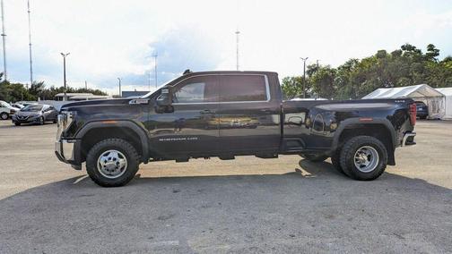 Onyx Black 2024 GMC Sierra 3500 SLE