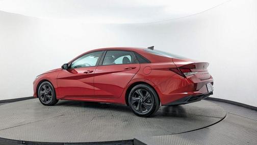 Calypso Red 2022 Hyundai ELANTRA SEL