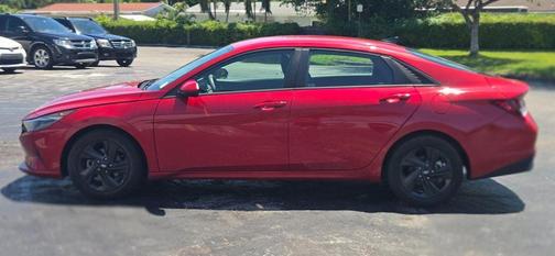 Calypso Red 2022 Hyundai ELANTRA SEL