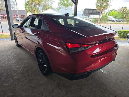 Calypso Red 2022 Hyundai ELANTRA SEL