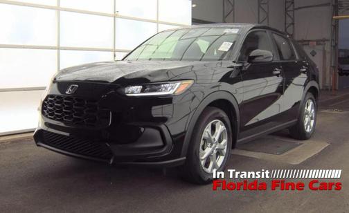 Crystal Black Pearl 2025 Honda HR-V LX