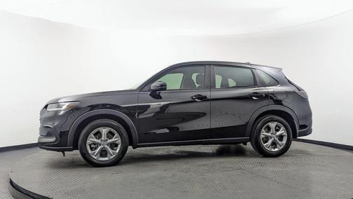Crystal Black Pearl 2025 Honda HR-V LX