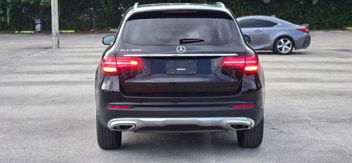 2018 Mercedes-Benz GLC 300 Base