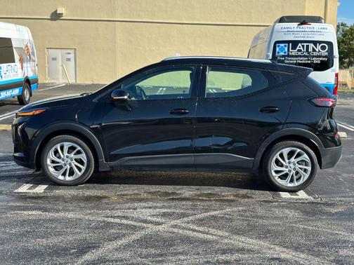 2023 Chevrolet Bolt EUV LT
