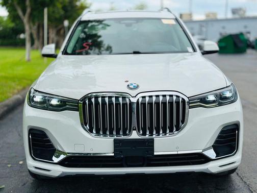 2019 BMW X7 xDrive40i