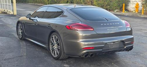 2015 Porsche Panamera GTS