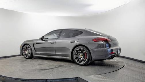 2015 Porsche Panamera GTS