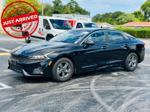 2023 Kia K5 LXS