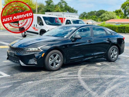 2023 Kia K5 LXS