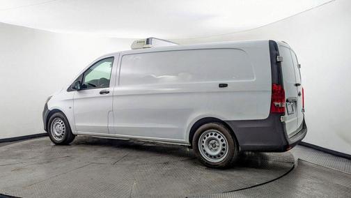 2020 Mercedes-Benz Metris Base