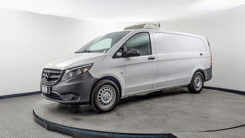 2020 Mercedes-Benz Metris Base