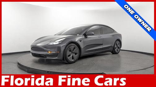 Gray 2022 Tesla Model 3 Long Range