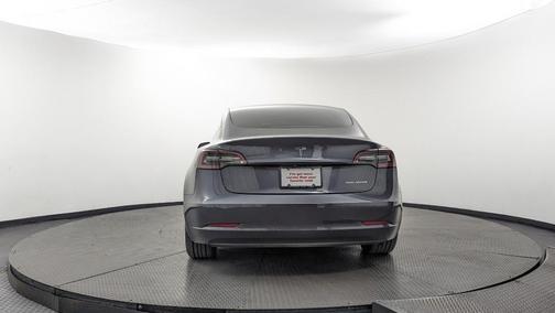 Gray 2022 Tesla Model 3 Long Range
