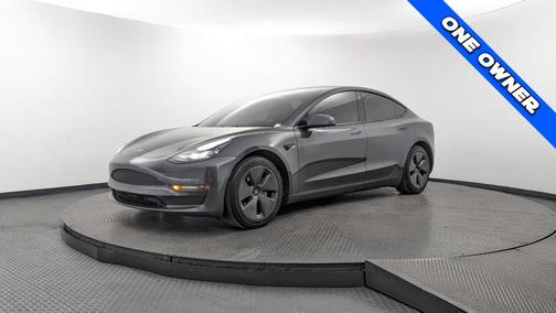 Gray 2022 Tesla Model 3 Long Range