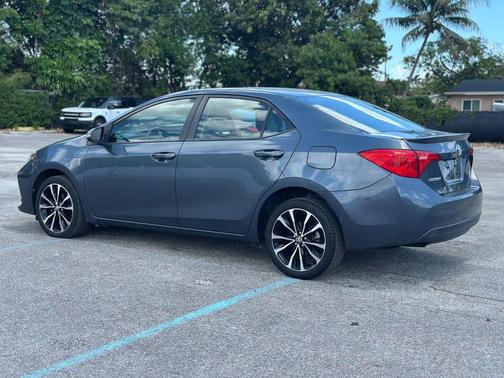 Falcon Gray Metallic 2018 Toyota Corolla SE
