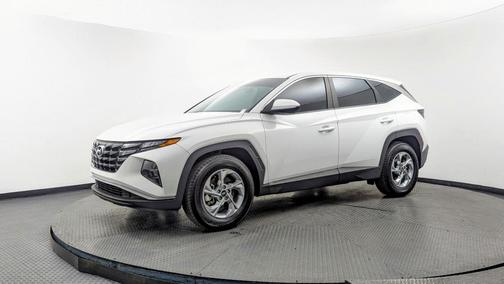 2023 Hyundai TUCSON SE