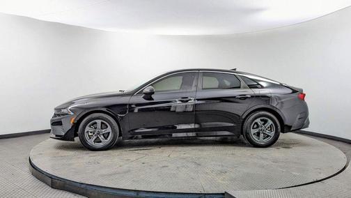 2021 Kia K5 LX
