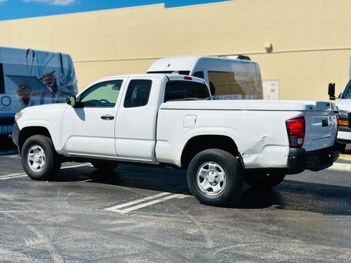 2019 Toyota Tacoma SR