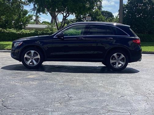 2018 Mercedes-Benz GLC 300 Base