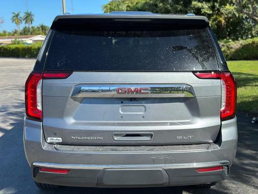 2021 GMC Yukon SLT
