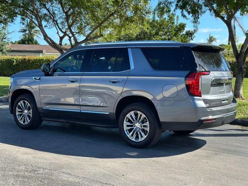 2021 GMC Yukon SLT