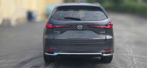 Machine Gray Metallic 2024 Mazda CX-90 PHEV Premium