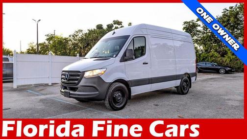 2025 Mercedes-Benz Sprinter 2500 ROOF 4-CYL